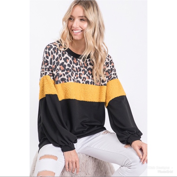 🛍LAST 1! Leopard Color Block Fuzzy Sweater! - Picture 6 of 8